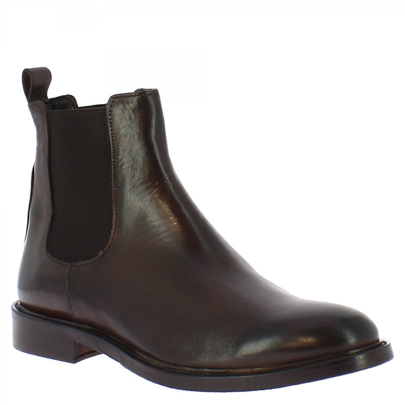 Handcrafted Leather Footwear